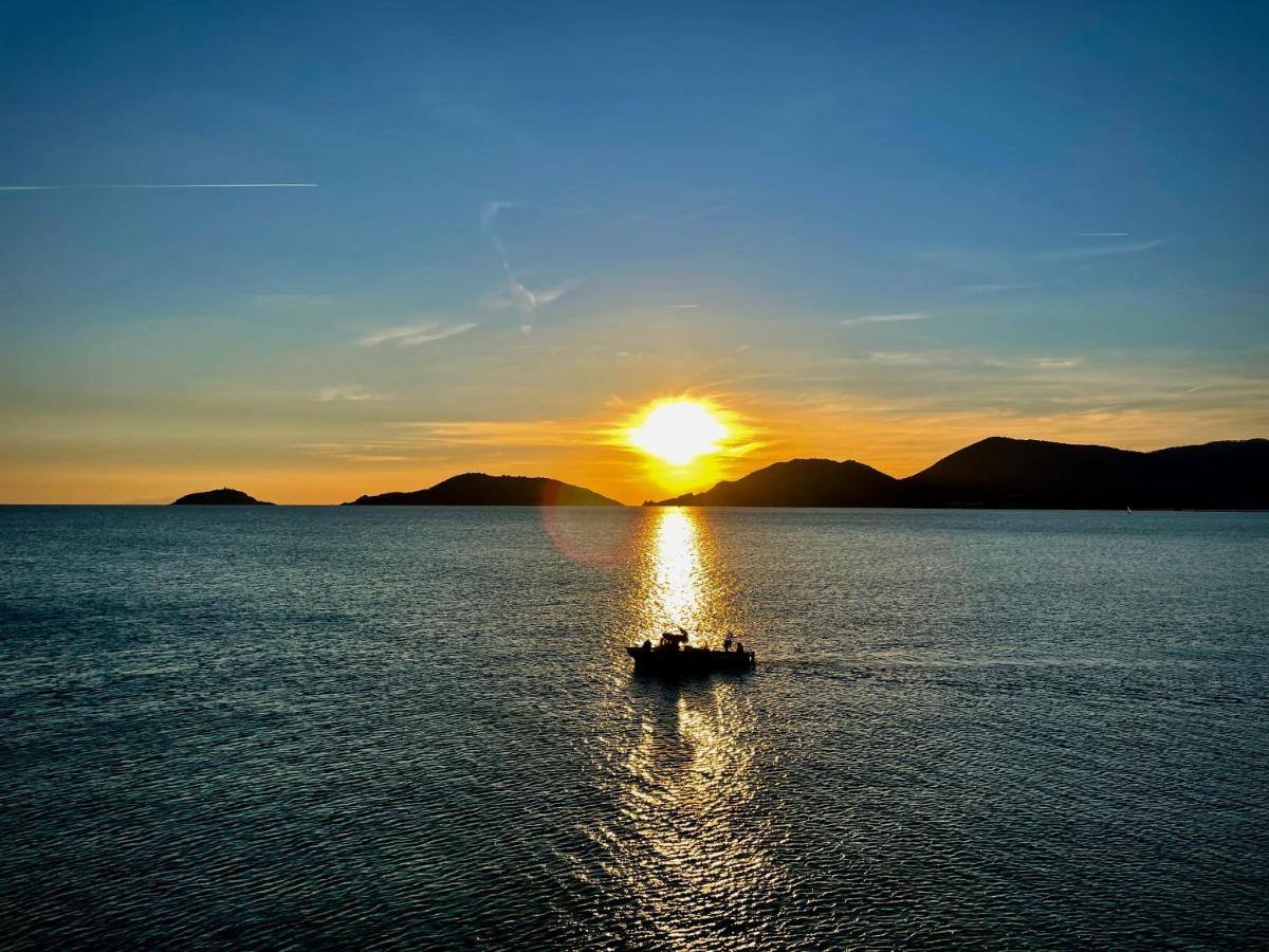 L'Angolo Dei Poeti Lerici Dış mekan fotoğraf